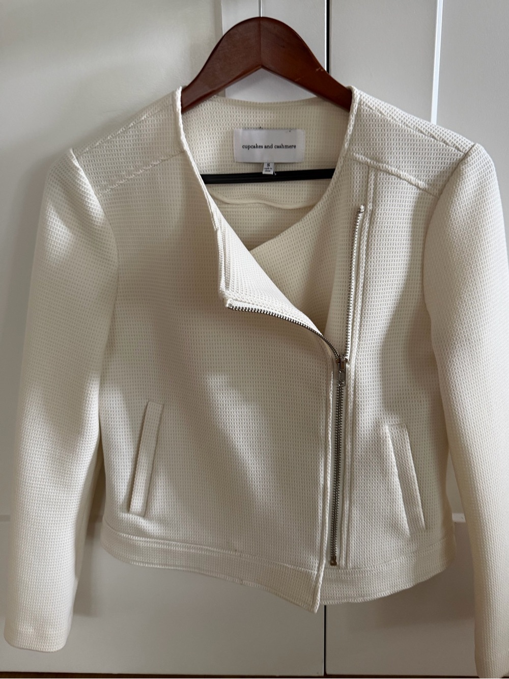 Cupcakes & Cashmere Dion Cream Textured Tweed Asymmetrical Zip Moto Jacket - S